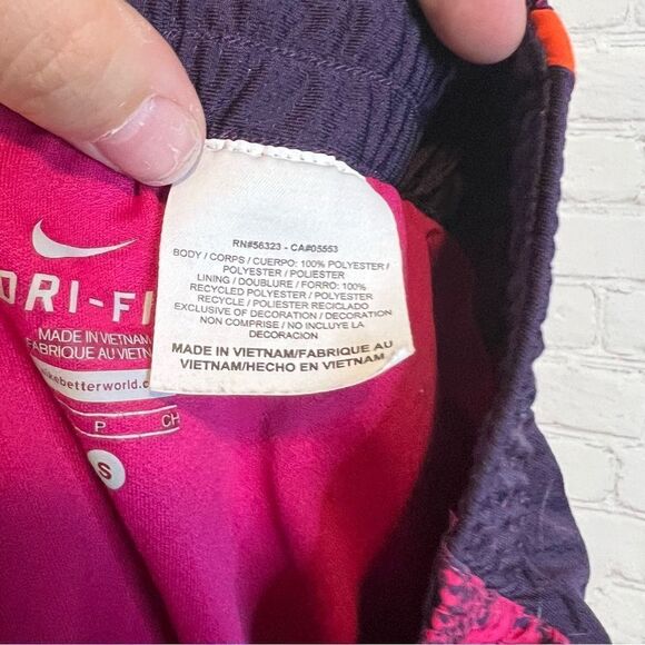 Nike Dri Fit Running Shorts size small - Picture 5 of 6